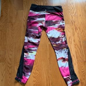 Lululemon cropped leggings size 6